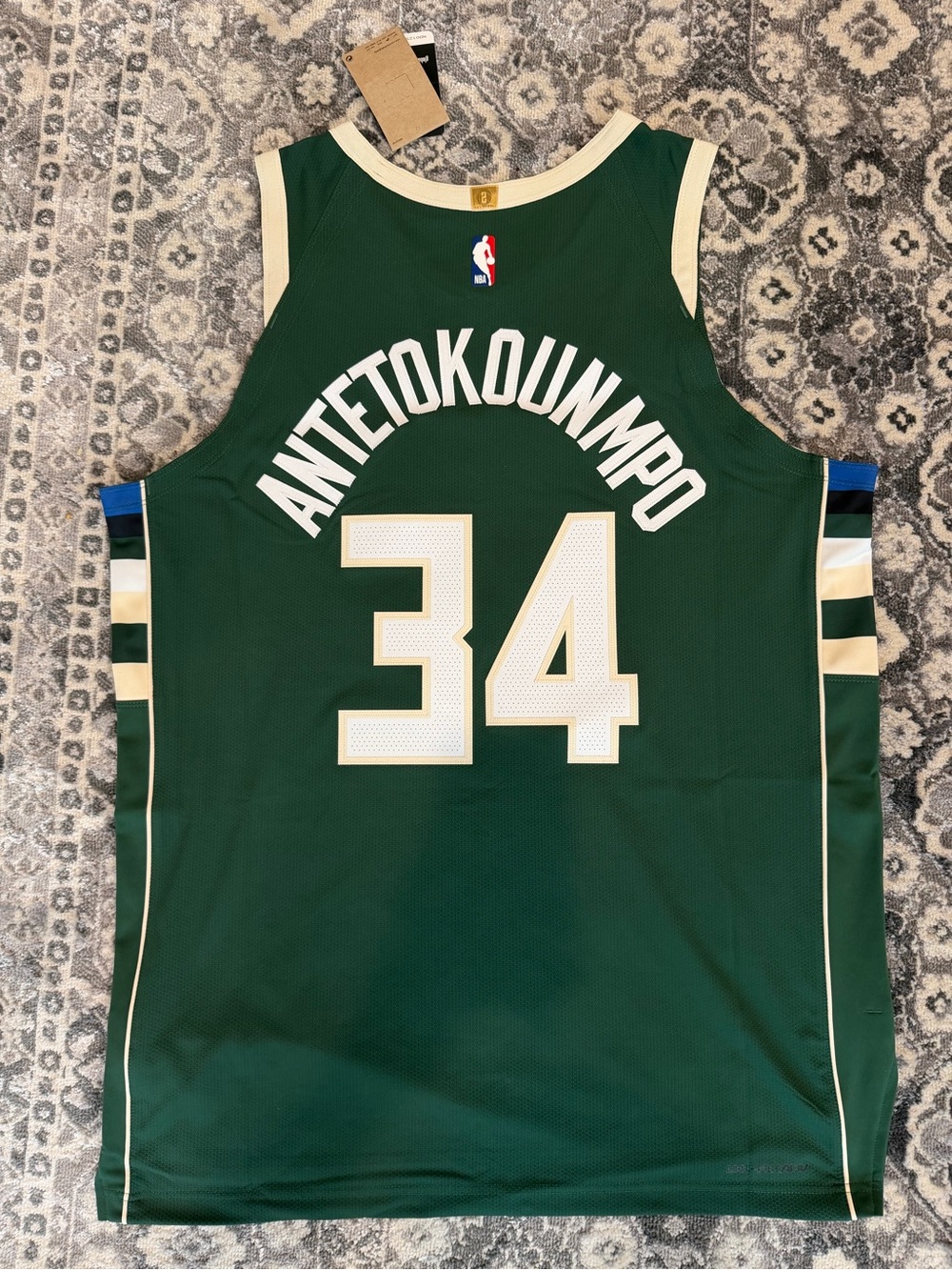 Giannis Antetokounmpo Bucks Nike Authentic Jersey Green Size 52